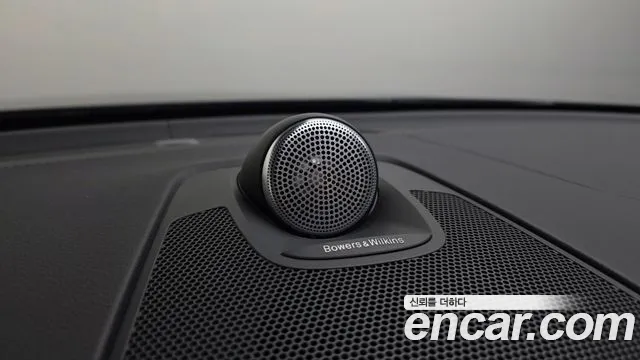 Volvo XC60 Generation 2 — Фото автомобиля 28