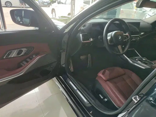 BMW 3 Series — Фото автомобиля 15