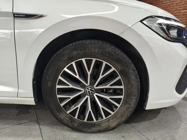 Volkswagen Sagitar — Фото автомобиля 17