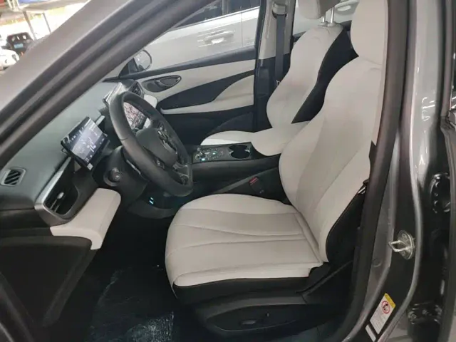 BYD Seal 05 DM-i — Фото автомобиля 14