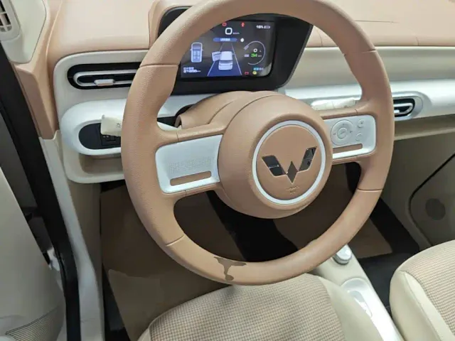 Wuling Hongguang Mini EV — Фото автомобиля 10