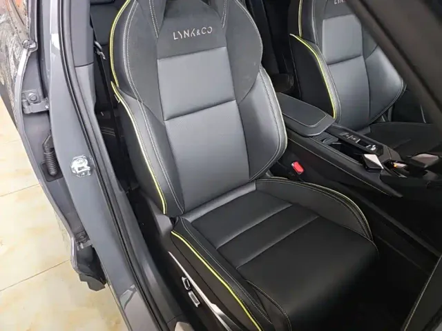 Lynk & Co 06 — Фото автомобиля 24