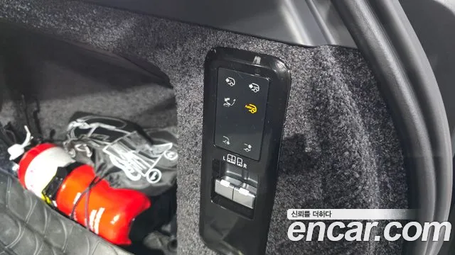 Land Rover Range Rover — Фото автомобиля 19
