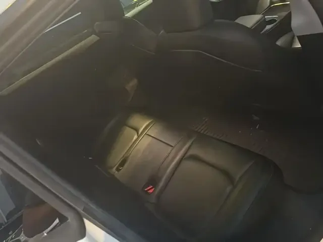 Tesla Model Y 2022 Facelift Rear-Wheel Drive Version — Фото автомобиля 4