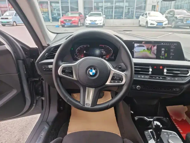 BMW 2 Series — Фото автомобиля 10