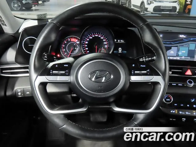 Hyundai Avante CN7 — Фото автомобиля 13