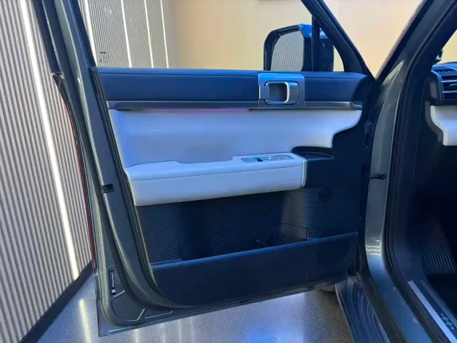 BYD FangChengBao Titanium 7 — Фото автомобиля 9