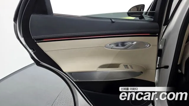 Genesis GV70 2.5T Бензин 2WD — Фото автомобиля 25