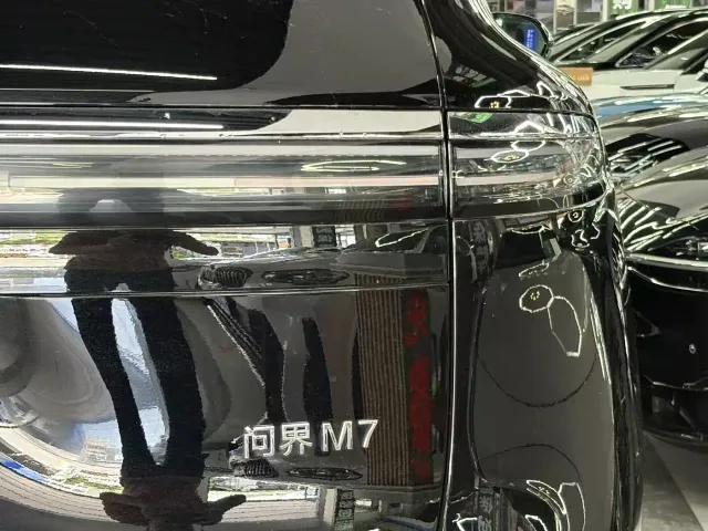 Aito M7 — Фото автомобиля 7