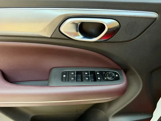GAC Trumpchi M6 — Фото автомобиля 14