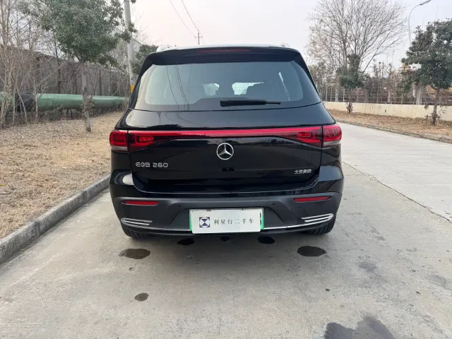 Mercedes-Benz EQB — Фото автомобиля 21