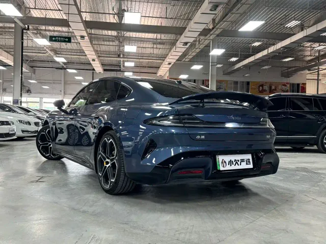 Xiaomi SU7 — Фото автомобиля 30