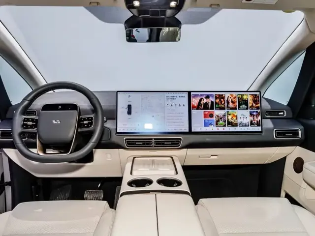 Li Auto MEGA — Фото автомобиля 28