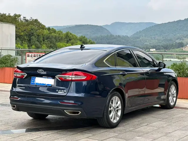 Ford Mondeo — Фото автомобиля 8