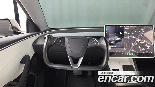 Tesla Model 3 — Фото автомобиля 19