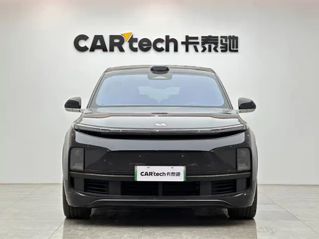 Li Auto L8 — Фото автомобиля 7