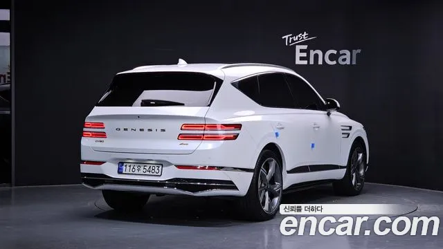 Genesis GV80 — Фото автомобиля 2
