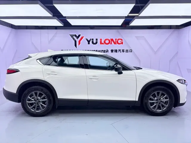 Mazda CX-4 — Фото автомобиля 7
