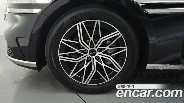 Genesis G90 Бензин 3.5 турбо AWD — Фото автомобиля 5