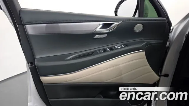 Genesis GV80 — Фото автомобиля 13