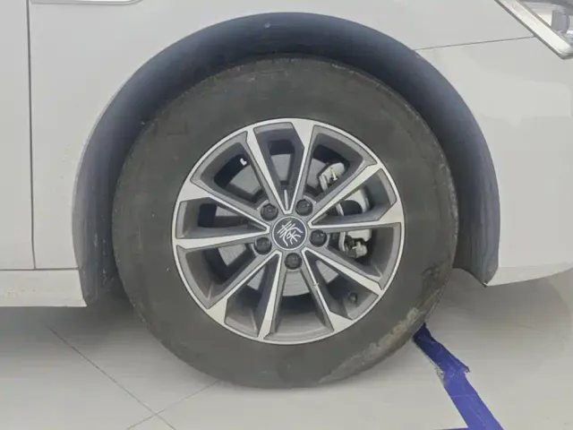 BYD Qin PLUS — Фото автомобиля 6