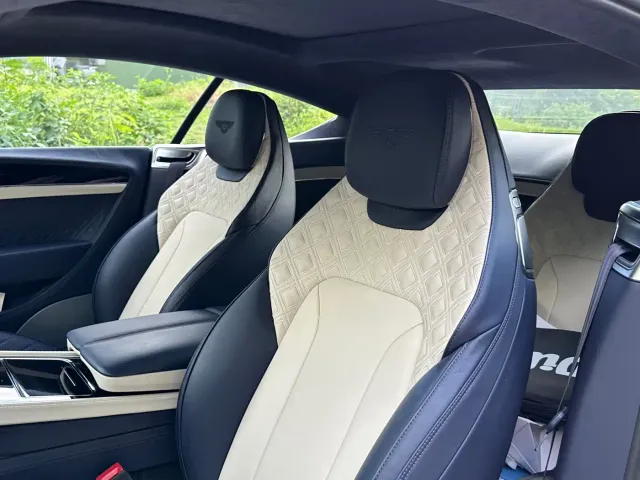 Bentley Continental 2022 4.0T GT V8 — Фото автомобиля 13