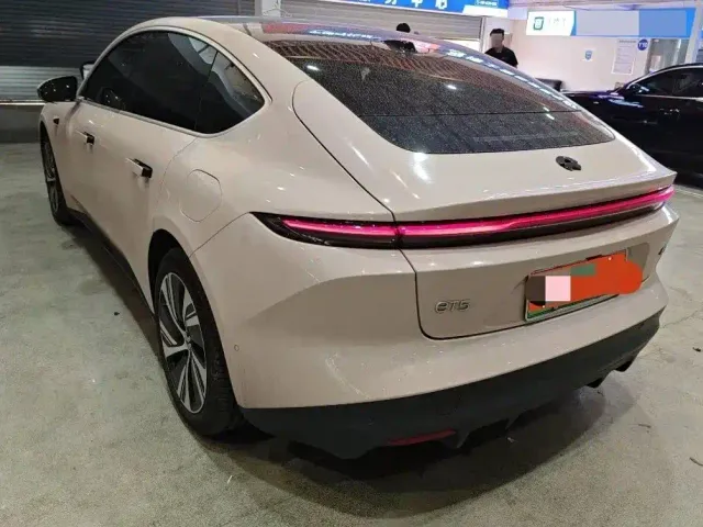 Nio ET5 — Фото автомобиля 5