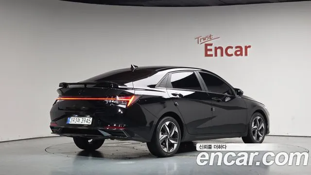 Фотография автомобиля — Hyundai Avante CN7