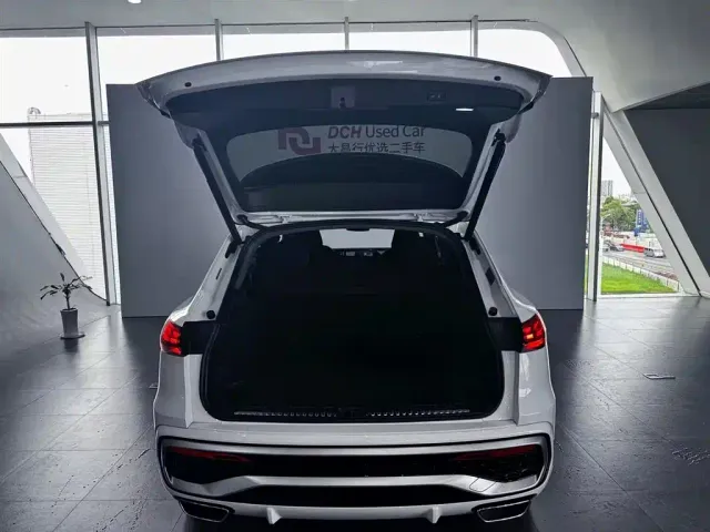 Audi Q5L — Фото автомобиля 12