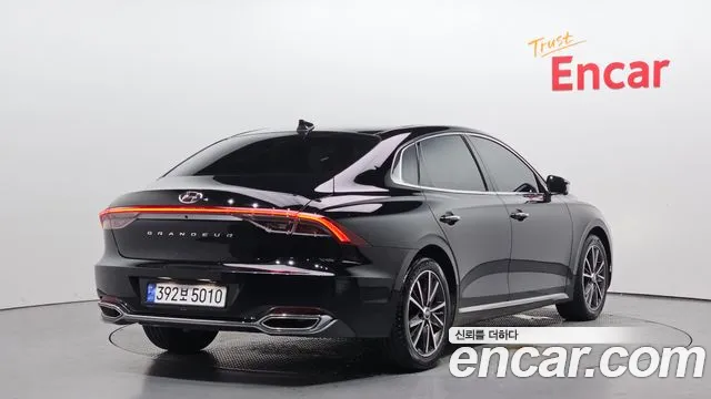 Hyundai Grandeur Новый Grandeur IG — Фото автомобиля 2