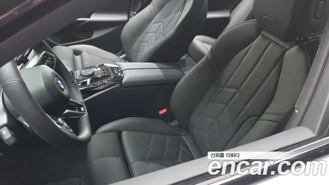 BMW 5 Series G60 — Фото автомобиля 27