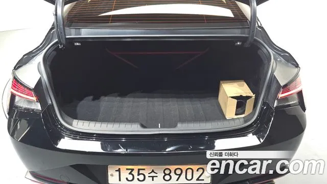 Hyundai AVANTE — Фото автомобиля 16