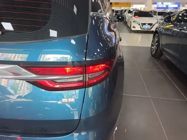 Geely Jia Ji 2022 1.8TD DCT Platinum Luxury — Фото автомобиля 7