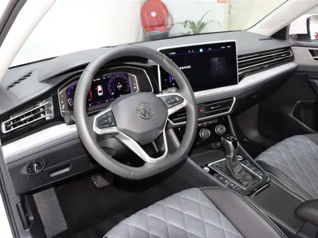 Volkswagen Sagitar — Фото автомобиля 10