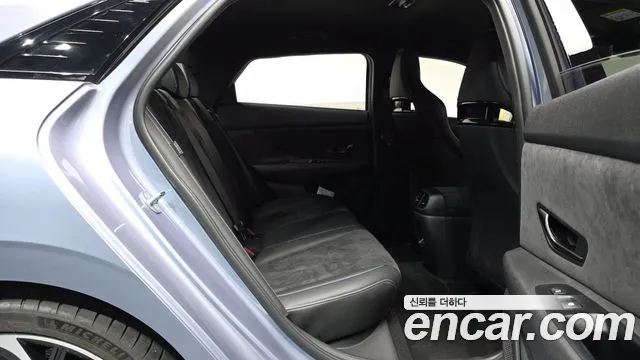 Hyundai AVANTE — Фото автомобиля 11