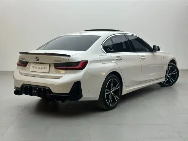 BMW 3 Series — Фото автомобиля 4