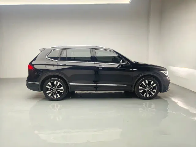 Volkswagen Tiguan L — Фото автомобиля 6