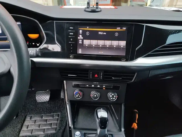 Volkswagen Passat — Фото автомобиля 12