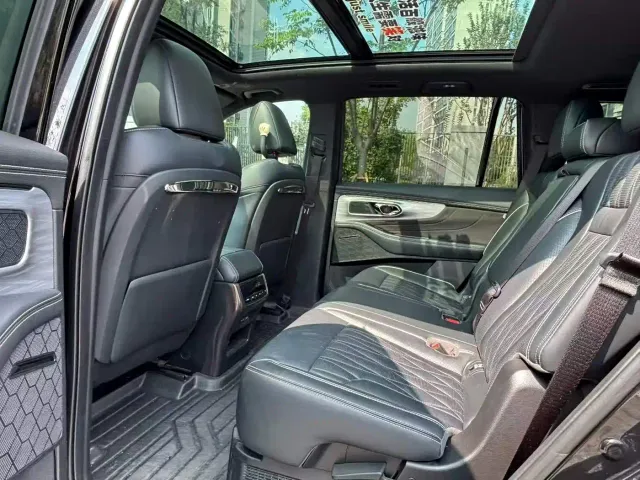 GAC Trumpchi GS8 — Фото автомобиля 6
