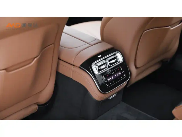Mercedes-Benz S-Class — Фото автомобиля 9