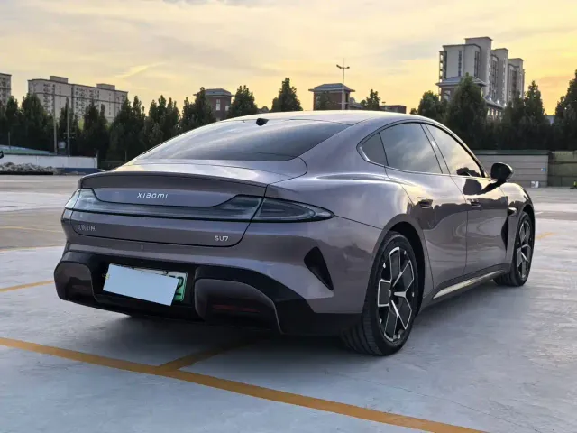Xiaomi SU7 — Фото автомобиля 9
