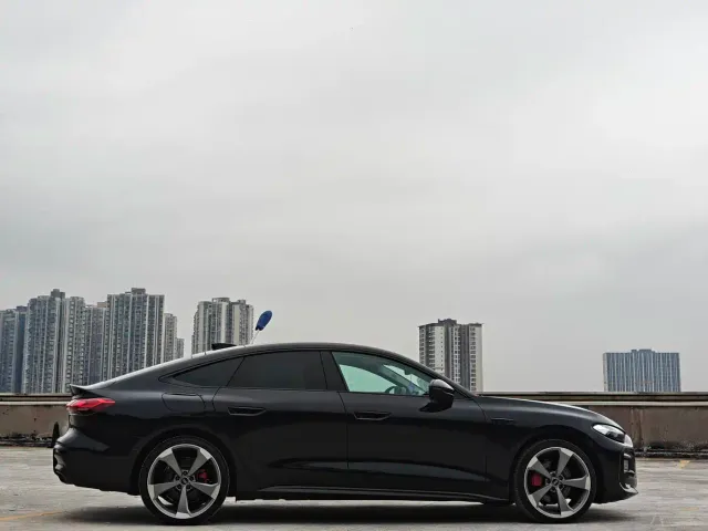 Audi Audi A5L Sportback 2025 2.0T Smart Leader — Фото автомобиля 5