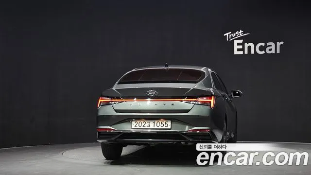 Hyundai AVANTE Avante (CN7) — Фото автомобиля 4