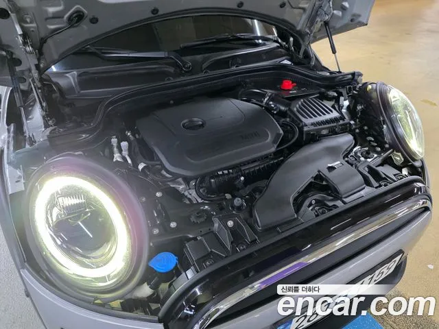 Mini Cooper Cooper Classic Plus — Фото автомобиля 6