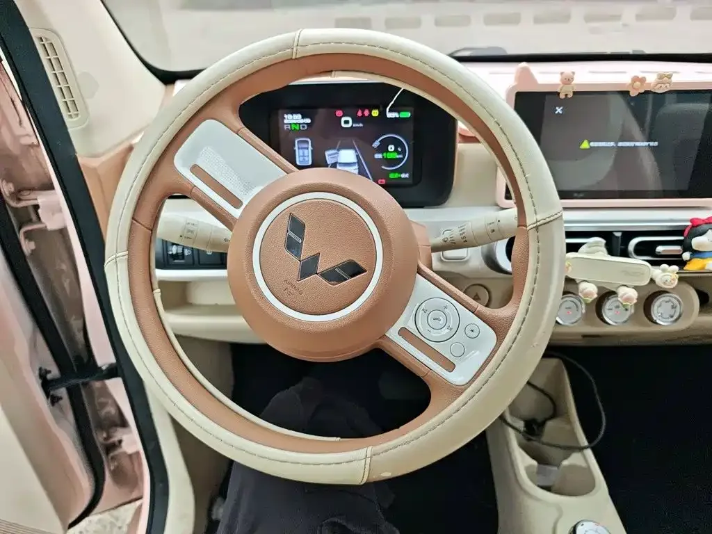 Wuling Motors Hongguang MINIEV 2024 3rd Gen 215km Advanced — Фото автомобиля 11