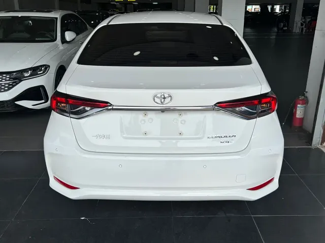 Toyota Corolla — Фото автомобиля 8