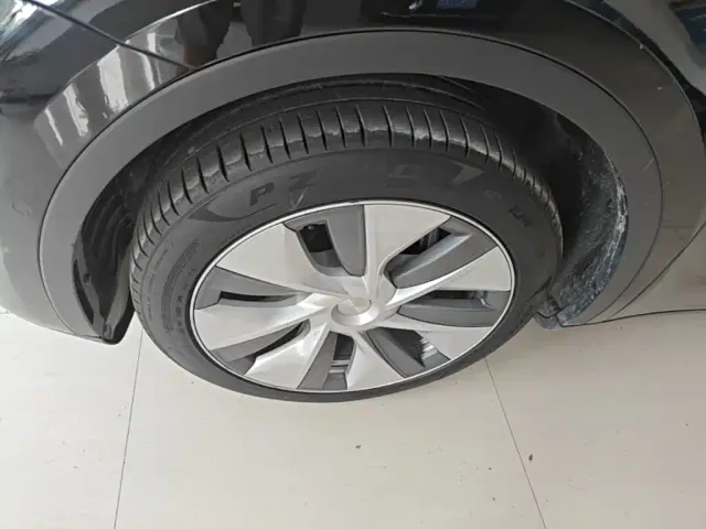 Tesla Model Y 2022 Facelift Rear-Wheel Drive Version — Фото автомобиля 22