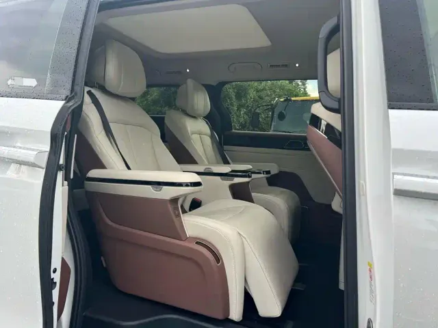 BYD Xia — Фото автомобиля 10