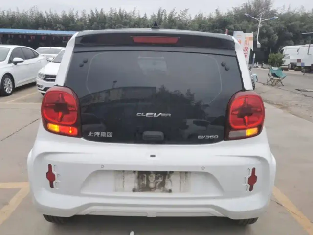 Roewe Clever — Фото автомобиля 5