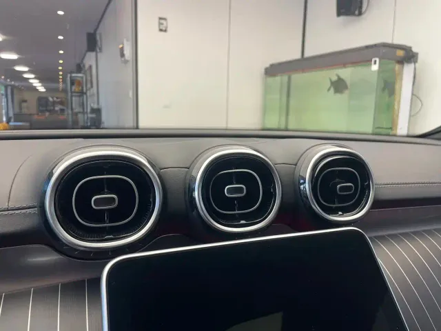 Mercedes-Benz C-Class — Фото автомобиля 12